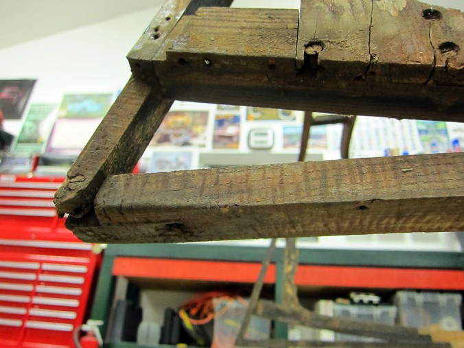 left_lower_hinge