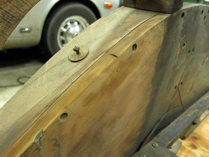left_valance_wood